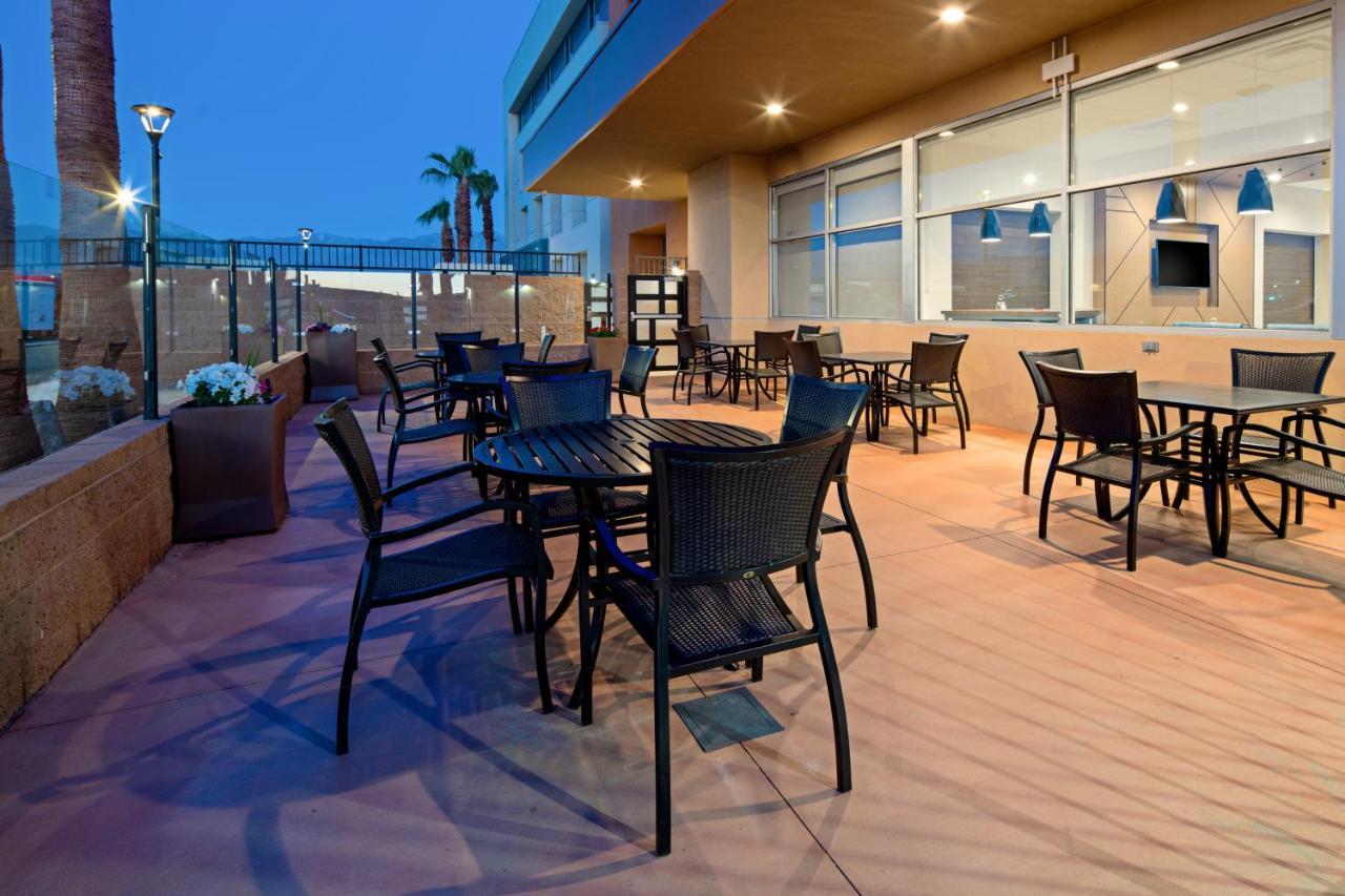 Holiday Inn Express & Suites Palm Desert - Millennium By Ihg 외부 사진